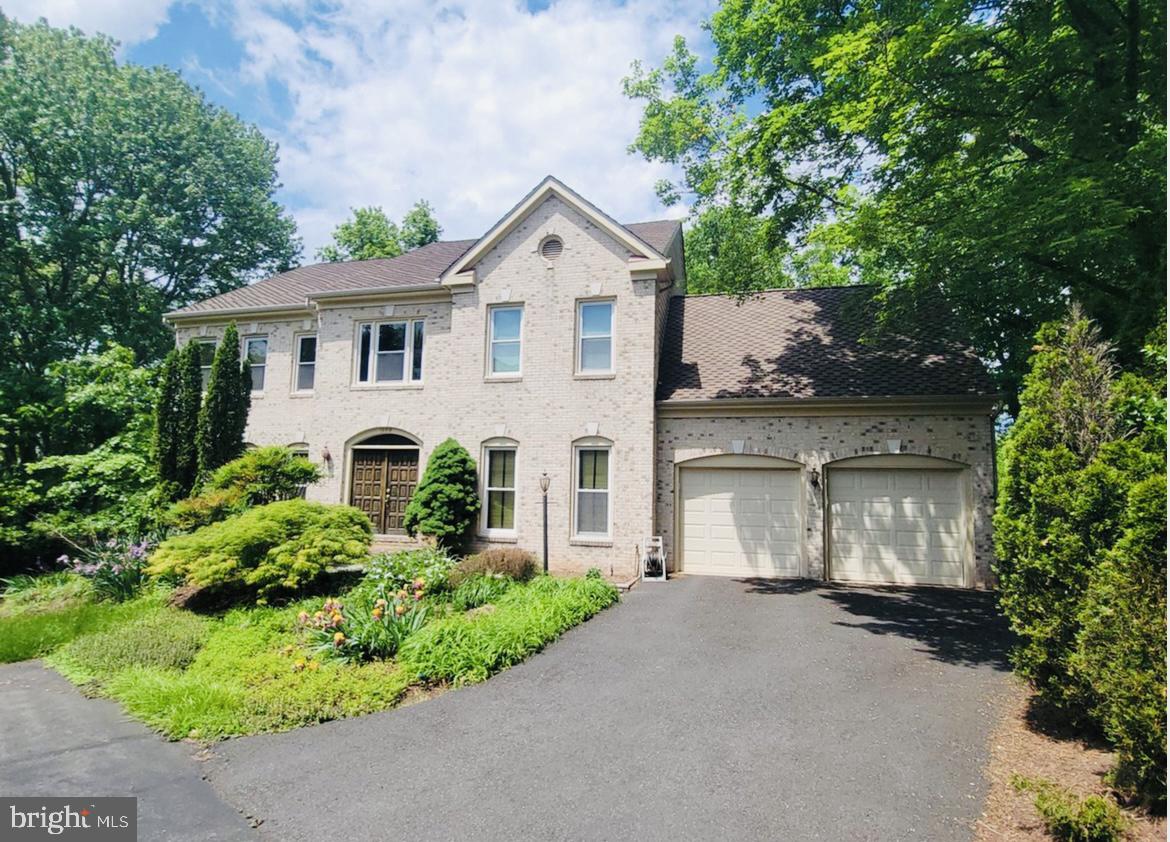 13019 BANKFOOT CT, HERNDON, Virginia 20171, 4 Bedrooms Bedrooms, ,3 BathroomsBathrooms,Residential,For sale,13019 BANKFOOT CT,VAFX2240202 MLS # VAFX2240202