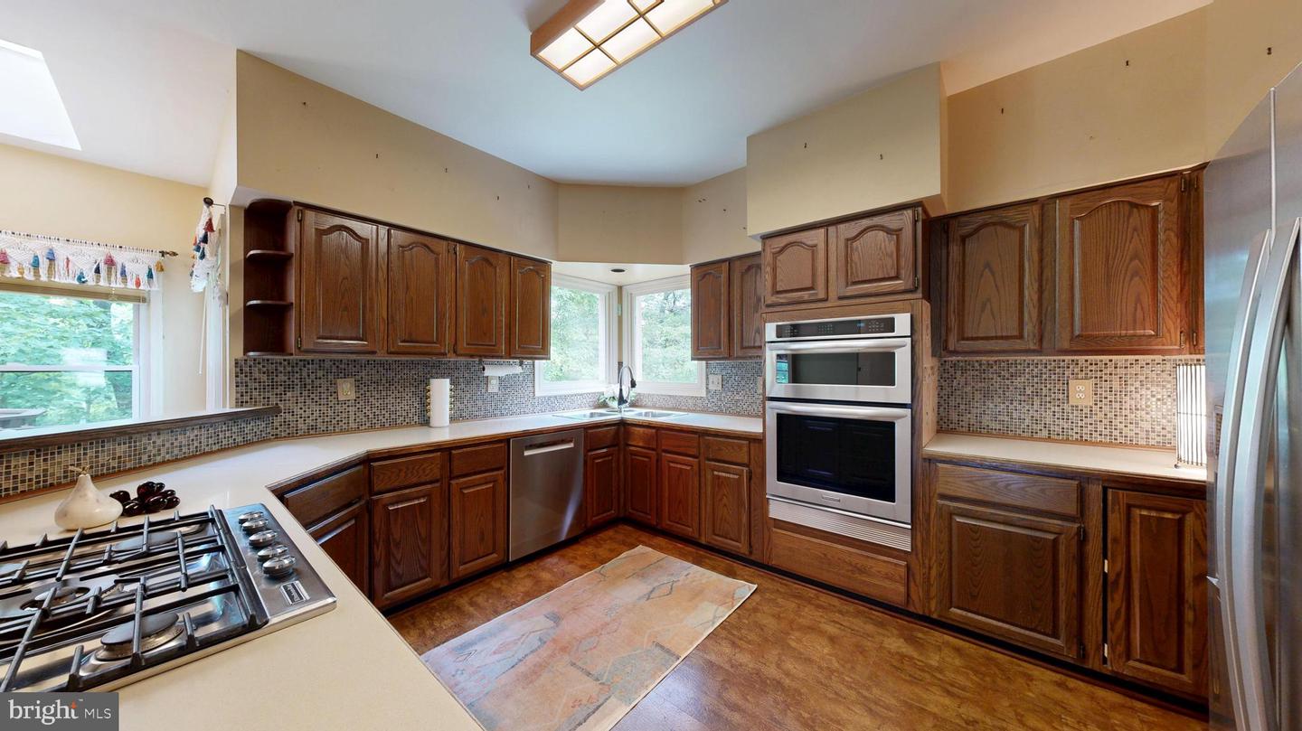 13019 BANKFOOT CT, HERNDON, Virginia 20171, 4 Bedrooms Bedrooms, ,3 BathroomsBathrooms,Residential,For sale,13019 BANKFOOT CT,VAFX2240202 MLS # VAFX2240202