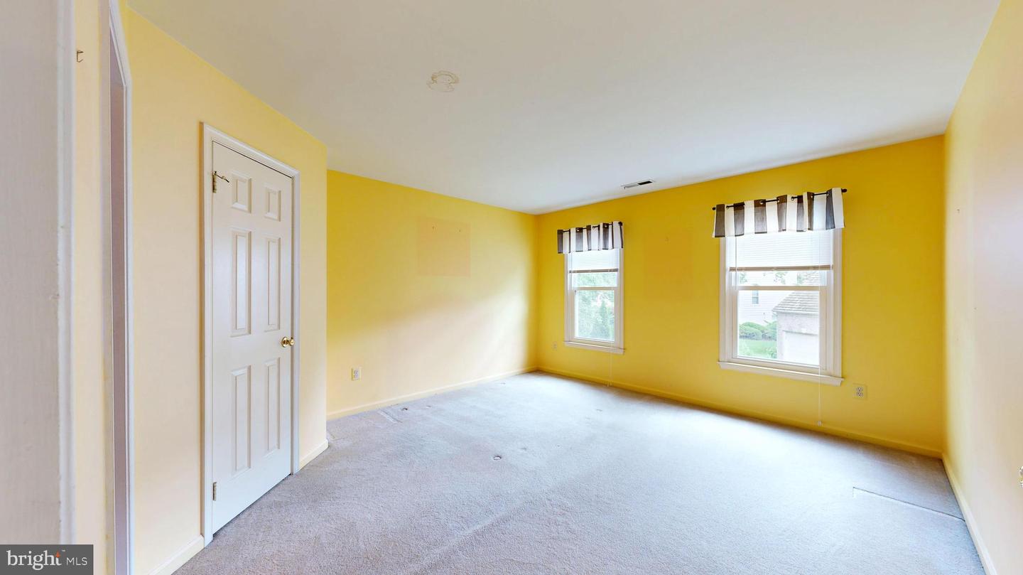 13019 BANKFOOT CT, HERNDON, Virginia 20171, 4 Bedrooms Bedrooms, ,3 BathroomsBathrooms,Residential,For sale,13019 BANKFOOT CT,VAFX2240202 MLS # VAFX2240202