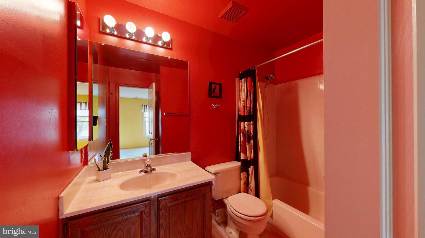 13019 BANKFOOT CT, HERNDON, Virginia 20171, 4 Bedrooms Bedrooms, ,3 BathroomsBathrooms,Residential,For sale,13019 BANKFOOT CT,VAFX2240202 MLS # VAFX2240202