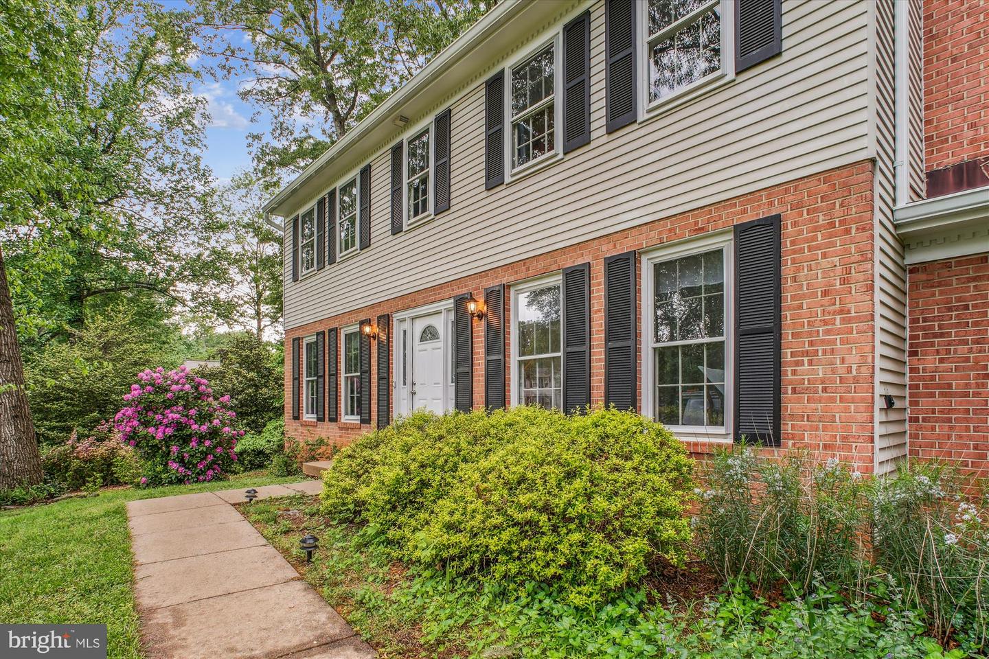 12208 FOLKSTONE DR, OAK HILL, Virginia 20171, 4 Bedrooms Bedrooms, ,2 BathroomsBathrooms,Residential,For sale,12208 FOLKSTONE DR,VAFX2240350 MLS # VAFX2240350
