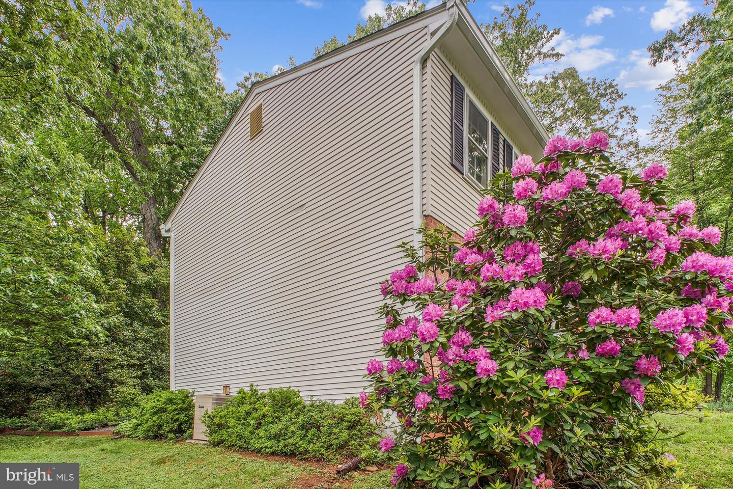 12208 FOLKSTONE DR, OAK HILL, Virginia 20171, 4 Bedrooms Bedrooms, ,2 BathroomsBathrooms,Residential,For sale,12208 FOLKSTONE DR,VAFX2240350 MLS # VAFX2240350
