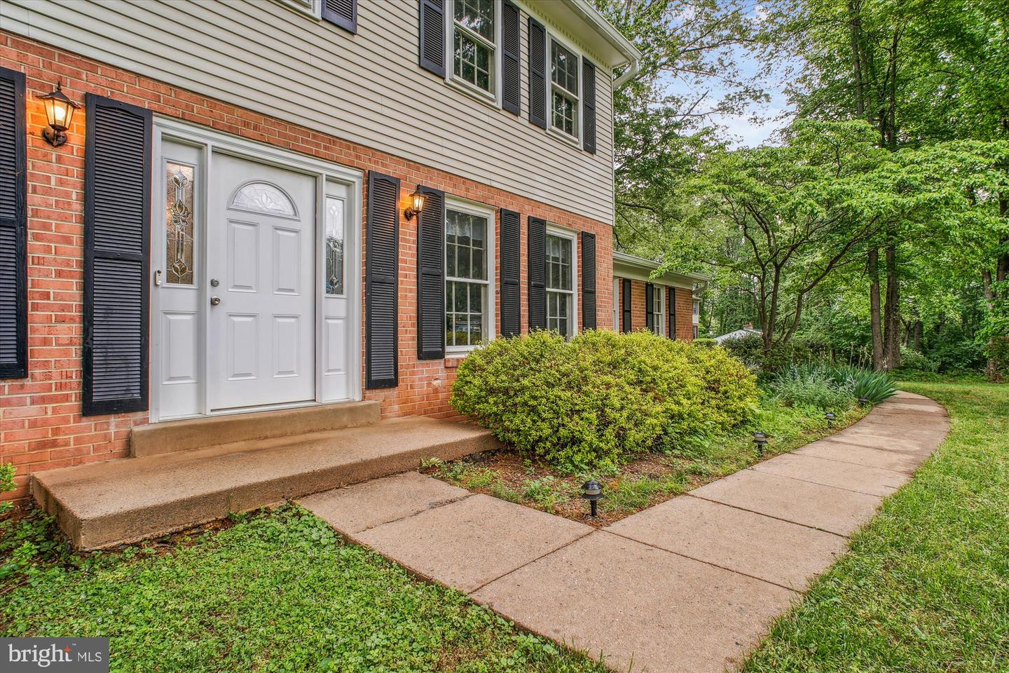 12208 FOLKSTONE DR, OAK HILL, Virginia 20171, 4 Bedrooms Bedrooms, ,2 BathroomsBathrooms,Residential,For sale,12208 FOLKSTONE DR,VAFX2240350 MLS # VAFX2240350