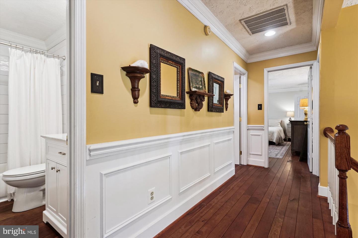 6521 COMMONWEALTH CT, MANASSAS, Virginia 20112, 4 Bedrooms Bedrooms, ,3 BathroomsBathrooms,Residential,For sale,6521 COMMONWEALTH CT,VAPW2094660 MLS # VAPW2094660