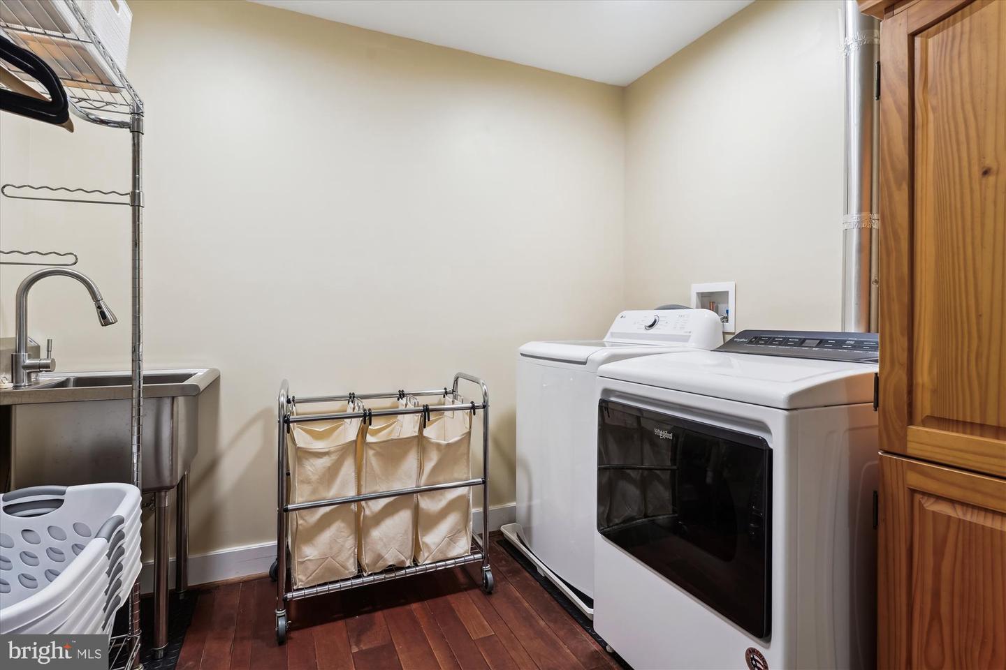 6521 COMMONWEALTH CT, MANASSAS, Virginia 20112, 4 Bedrooms Bedrooms, ,3 BathroomsBathrooms,Residential,For sale,6521 COMMONWEALTH CT,VAPW2094660 MLS # VAPW2094660