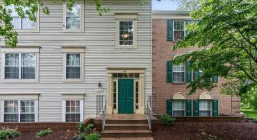 1110 HUNTMASTER TER NE #302, LEESBURG, Virginia 20176, 2 Bedrooms Bedrooms, ,1 BathroomBathrooms,Residential,For sale,1110 HUNTMASTER TER NE #302,VALO2096454 MLS # VALO2096454