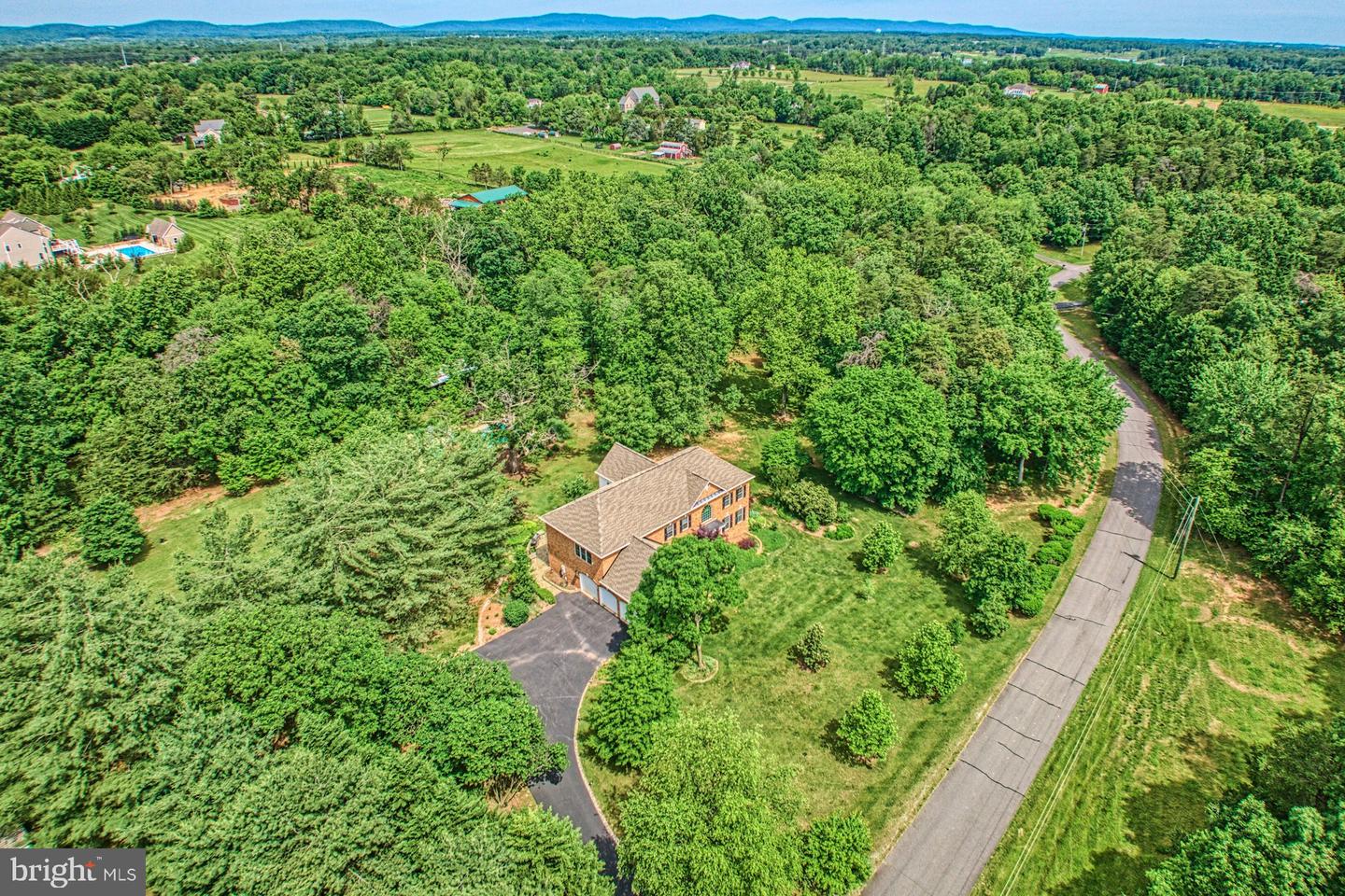 9346 BOLEY PL, NOKESVILLE, Virginia 20181, 5 Bedrooms Bedrooms, ,4 BathroomsBathrooms,Residential,For sale,9346 BOLEY PL,VAPW2094728 MLS # VAPW2094728