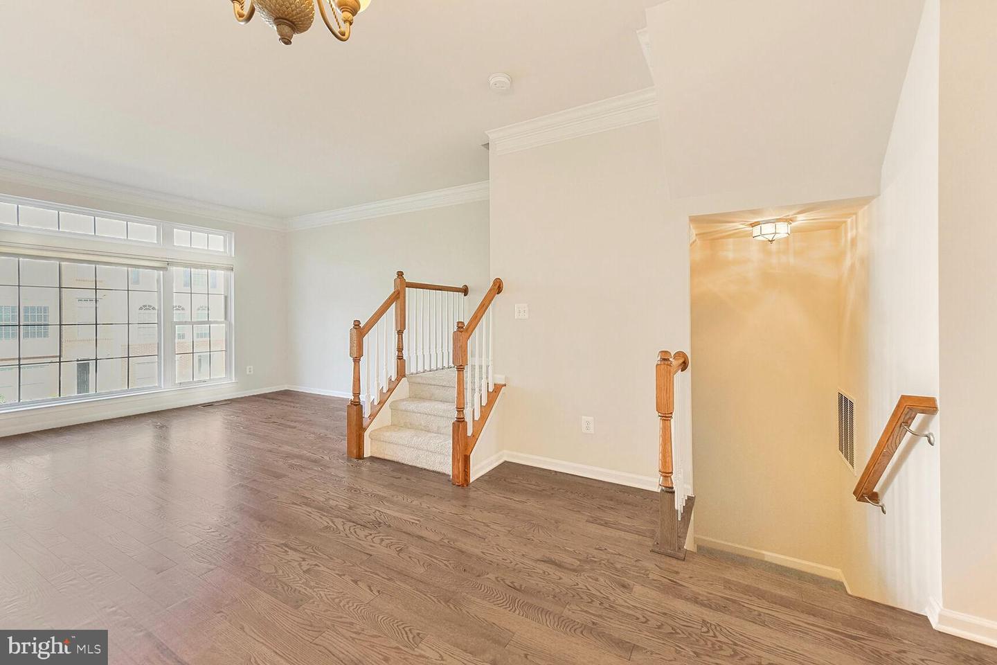 25122 OMAHA TER, CHANTILLY, Virginia 20152, 3 Bedrooms Bedrooms, ,3 BathroomsBathrooms,Residential,For sale,25122 OMAHA TER,VALO2096570 MLS # VALO2096570