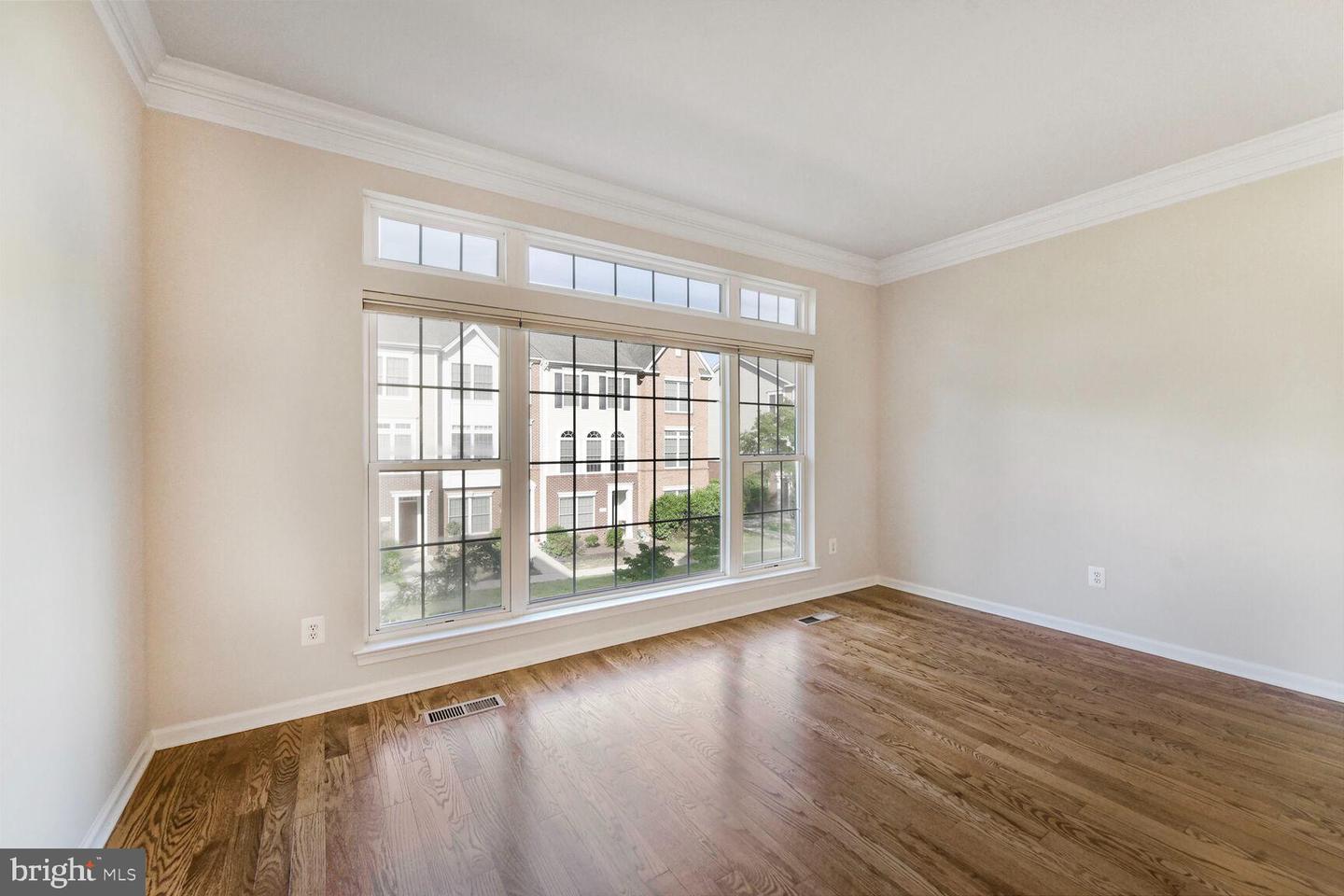 25122 OMAHA TER, CHANTILLY, Virginia 20152, 3 Bedrooms Bedrooms, ,3 BathroomsBathrooms,Residential,For sale,25122 OMAHA TER,VALO2096570 MLS # VALO2096570
