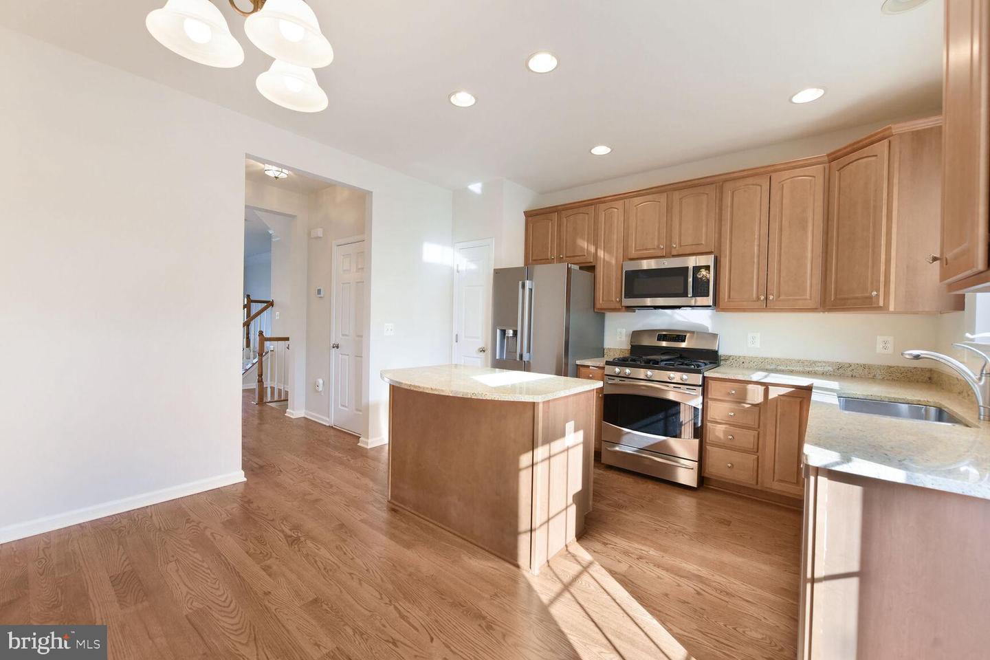 25122 OMAHA TER, CHANTILLY, Virginia 20152, 3 Bedrooms Bedrooms, ,3 BathroomsBathrooms,Residential,For sale,25122 OMAHA TER,VALO2096570 MLS # VALO2096570