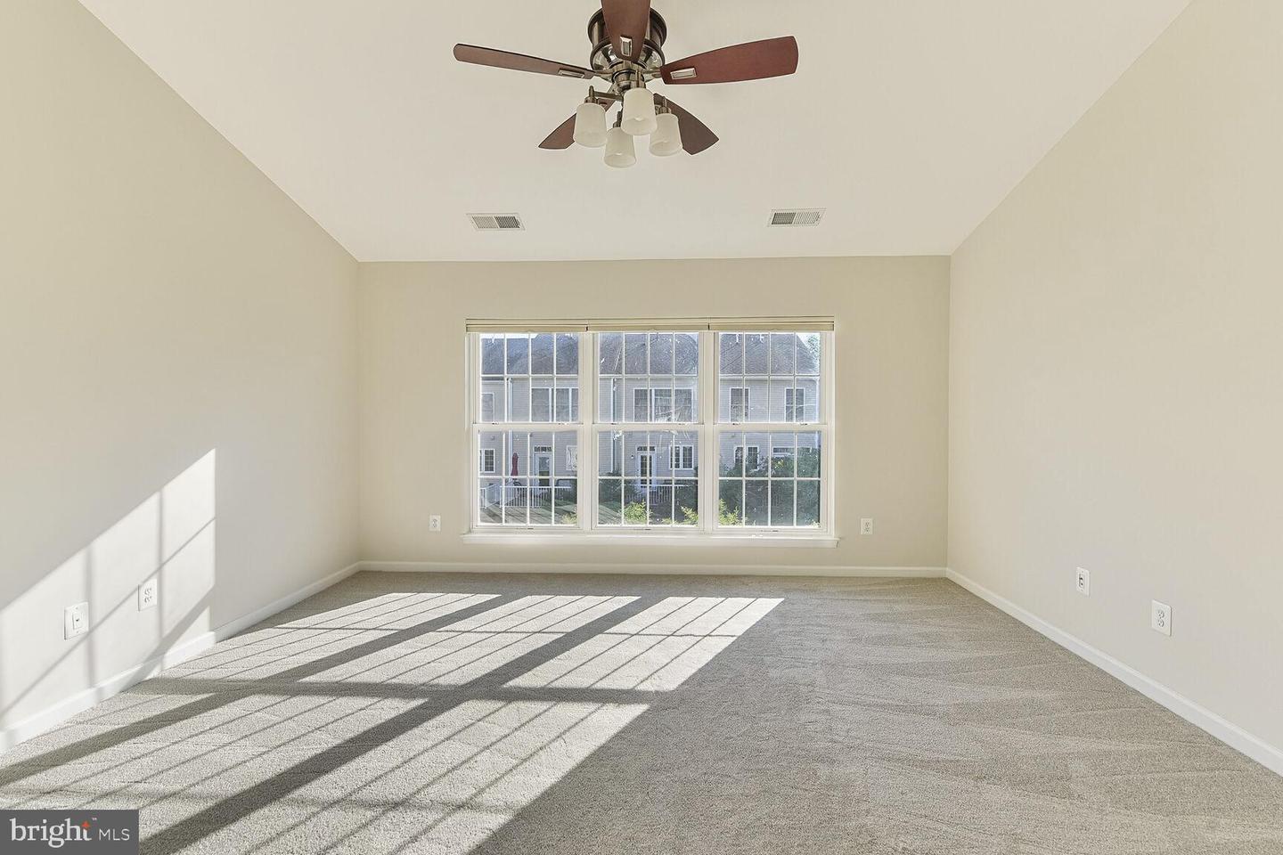 25122 OMAHA TER, CHANTILLY, Virginia 20152, 3 Bedrooms Bedrooms, ,3 BathroomsBathrooms,Residential,For sale,25122 OMAHA TER,VALO2096570 MLS # VALO2096570