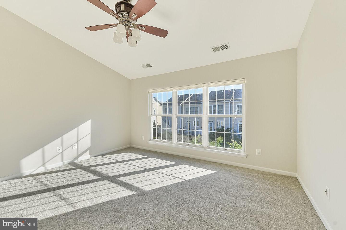 25122 OMAHA TER, CHANTILLY, Virginia 20152, 3 Bedrooms Bedrooms, ,3 BathroomsBathrooms,Residential,For sale,25122 OMAHA TER,VALO2096570 MLS # VALO2096570