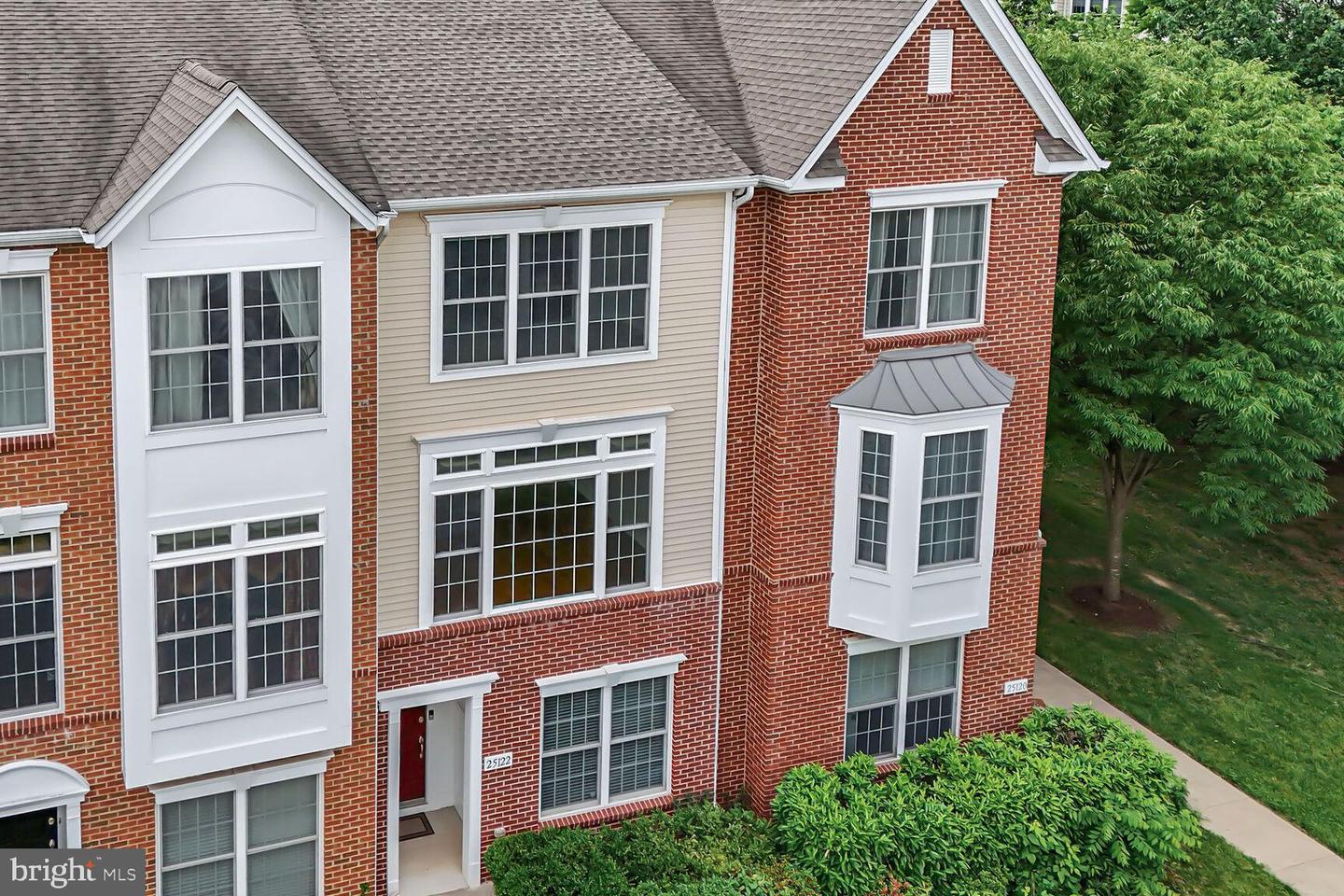 25122 OMAHA TER, CHANTILLY, Virginia 20152, 3 Bedrooms Bedrooms, ,3 BathroomsBathrooms,Residential,For sale,25122 OMAHA TER,VALO2096570 MLS # VALO2096570