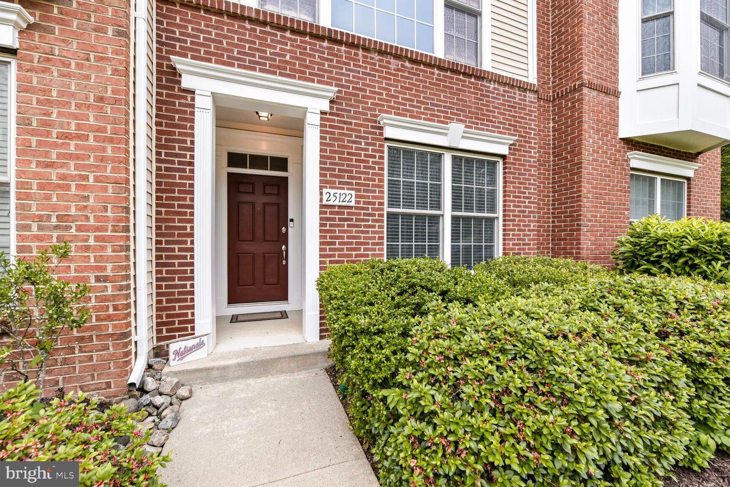 25122 OMAHA TER, CHANTILLY, Virginia 20152, 3 Bedrooms Bedrooms, ,3 BathroomsBathrooms,Residential,For sale,25122 OMAHA TER,VALO2096570 MLS # VALO2096570