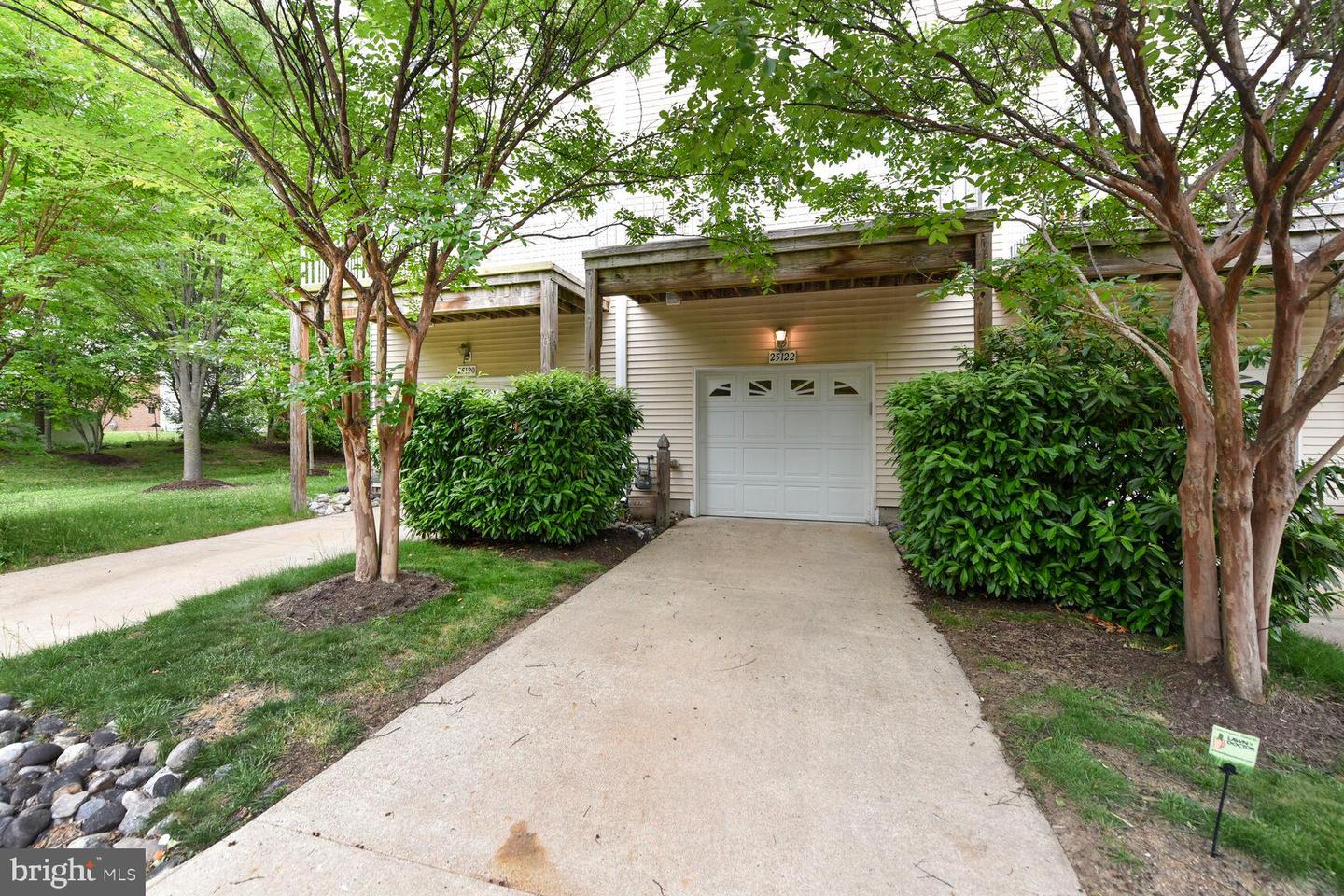 25122 OMAHA TER, CHANTILLY, Virginia 20152, 3 Bedrooms Bedrooms, ,3 BathroomsBathrooms,Residential,For sale,25122 OMAHA TER,VALO2096570 MLS # VALO2096570