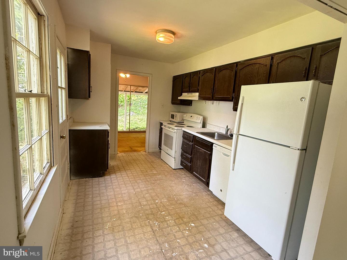 12909 COHASSET LN, WOODBRIDGE, Virginia 22192, 3 Bedrooms Bedrooms, ,2 BathroomsBathrooms,Residential,For sale,12909 COHASSET LN,VAPW2094806 MLS # VAPW2094806