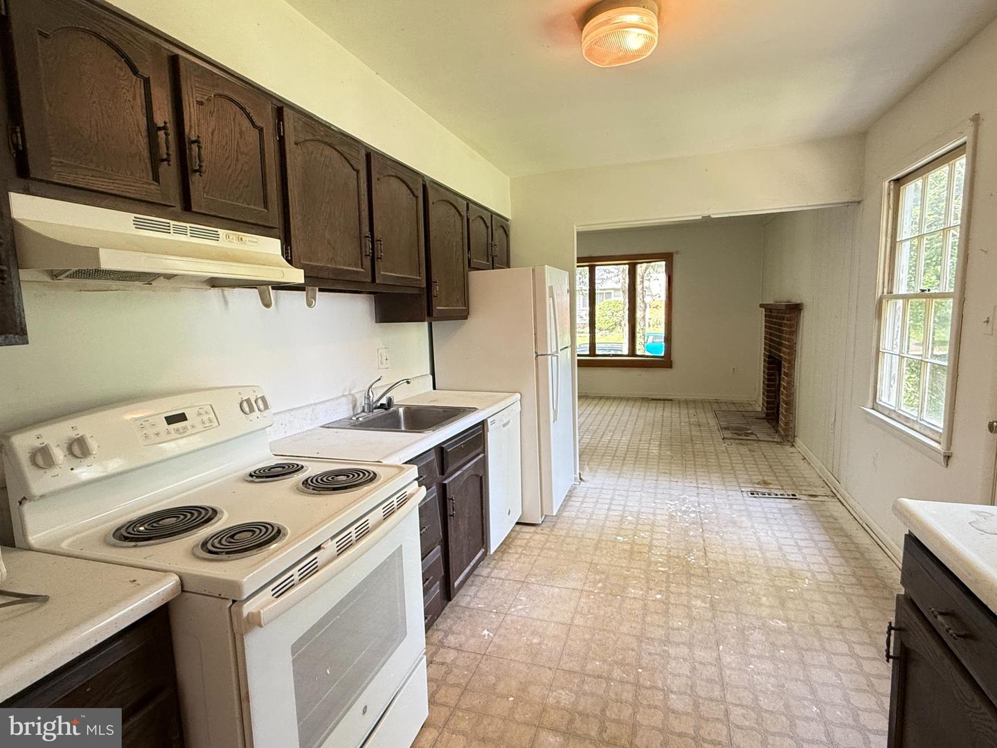 12909 COHASSET LN, WOODBRIDGE, Virginia 22192, 3 Bedrooms Bedrooms, ,2 BathroomsBathrooms,Residential,For sale,12909 COHASSET LN,VAPW2094806 MLS # VAPW2094806