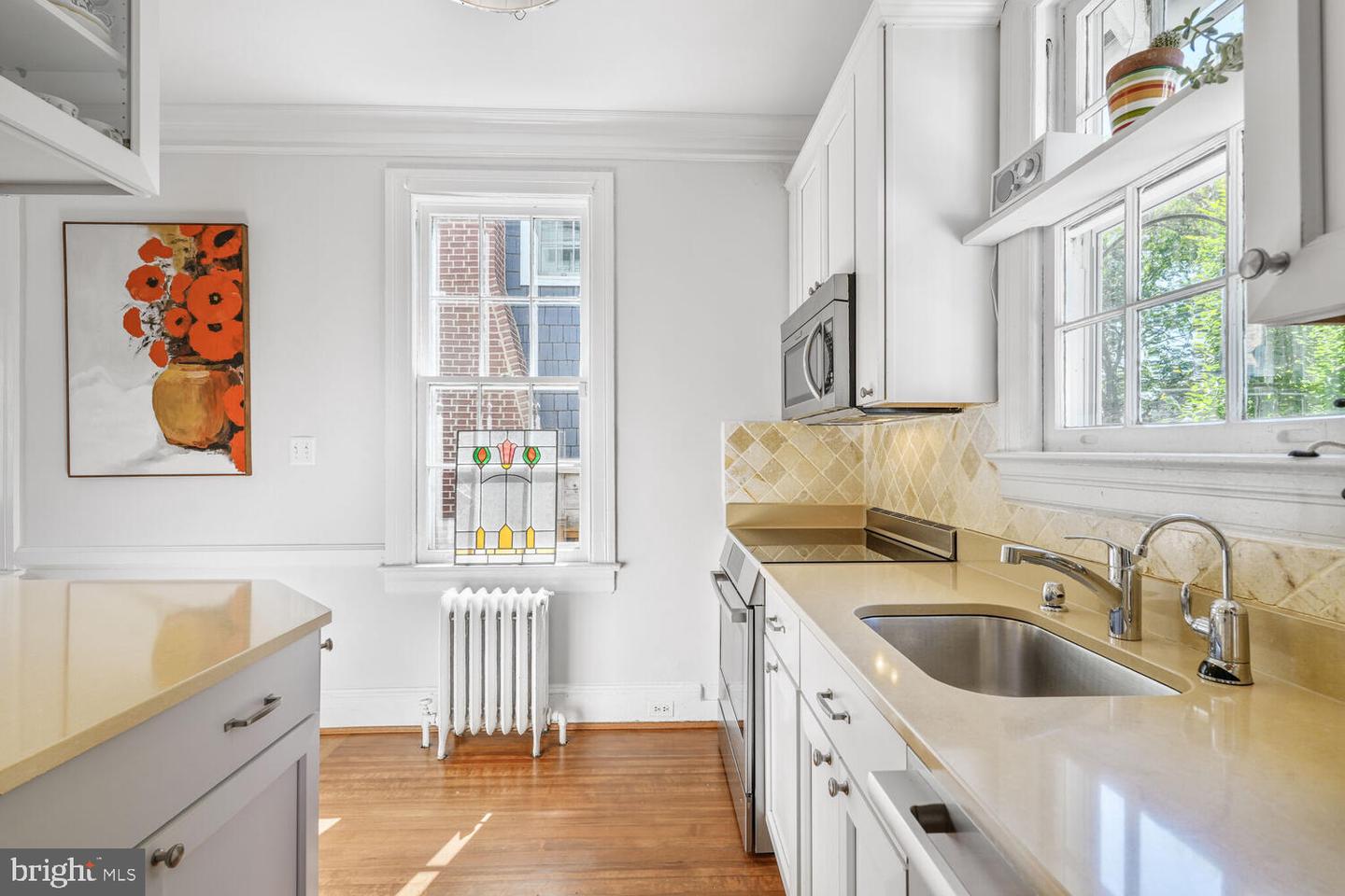3530 QUEBEC ST NW, WASHINGTON, District Of Columbia 20016, 3 Bedrooms Bedrooms, ,2 BathroomsBathrooms,Residential,For sale,3530 QUEBEC ST NW,DCDC2200934 MLS # DCDC2200934