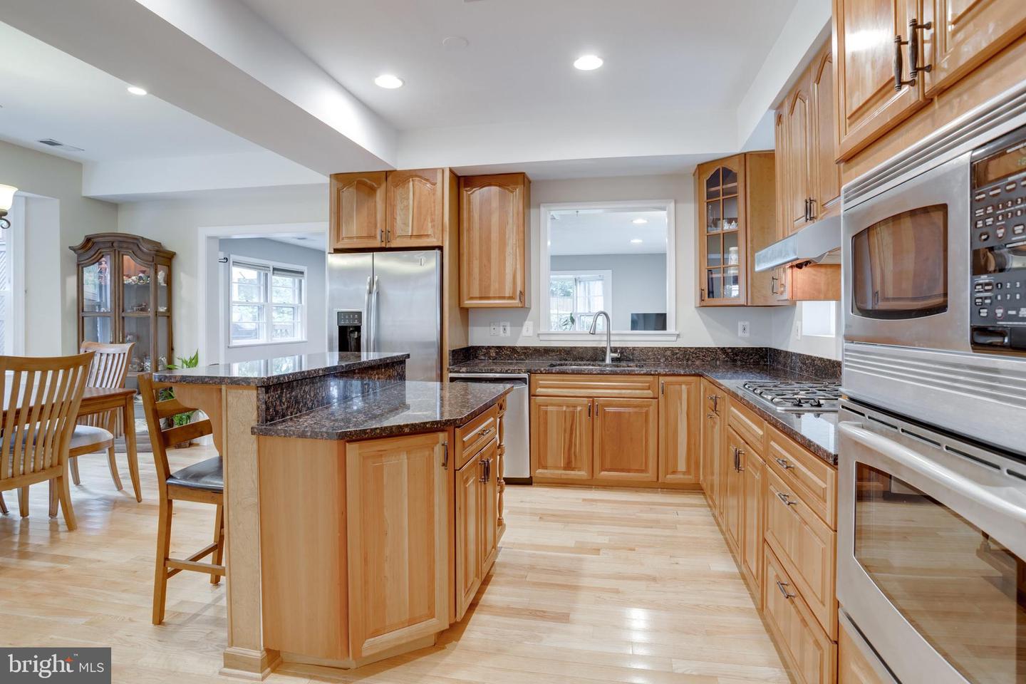 5337 RAVENSWORTH RD, SPRINGFIELD, Virginia 22151, 5 Bedrooms Bedrooms, ,3 BathroomsBathrooms,Residential,For sale,5337 RAVENSWORTH RD,VAFX2241250 MLS # VAFX2241250