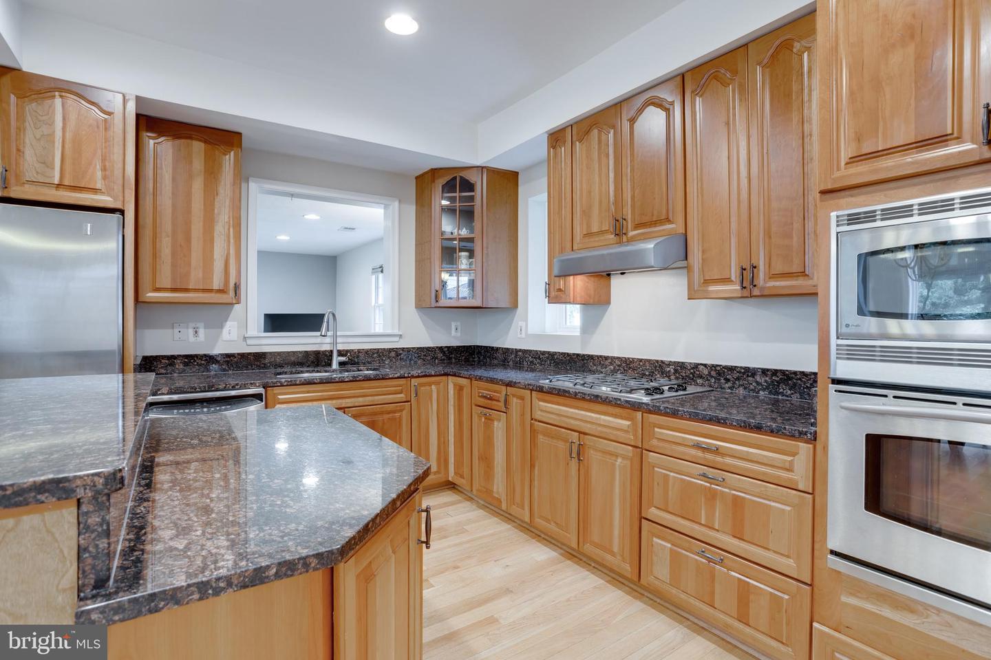 5337 RAVENSWORTH RD, SPRINGFIELD, Virginia 22151, 5 Bedrooms Bedrooms, ,3 BathroomsBathrooms,Residential,For sale,5337 RAVENSWORTH RD,VAFX2241250 MLS # VAFX2241250