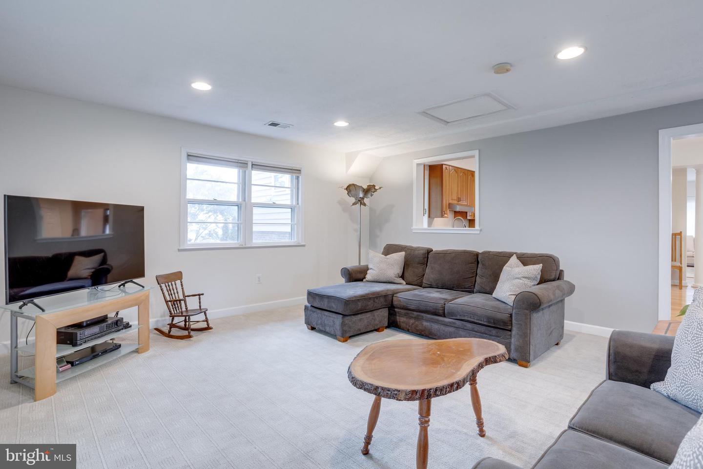 5337 RAVENSWORTH RD, SPRINGFIELD, Virginia 22151, 5 Bedrooms Bedrooms, ,3 BathroomsBathrooms,Residential,For sale,5337 RAVENSWORTH RD,VAFX2241250 MLS # VAFX2241250