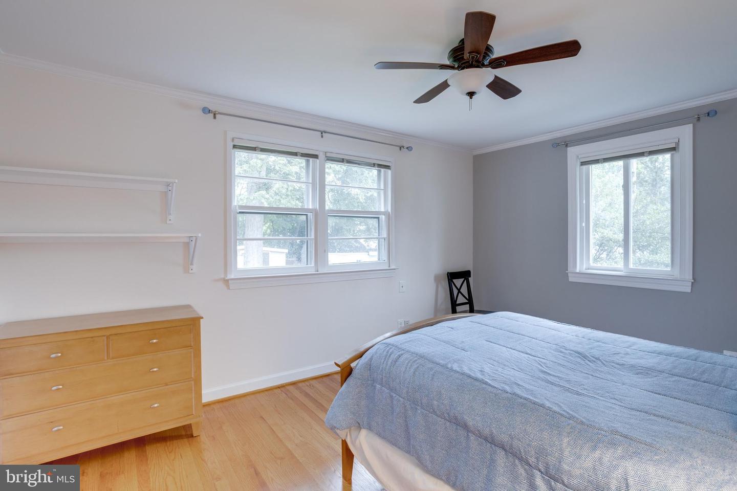 5337 RAVENSWORTH RD, SPRINGFIELD, Virginia 22151, 5 Bedrooms Bedrooms, ,3 BathroomsBathrooms,Residential,For sale,5337 RAVENSWORTH RD,VAFX2241250 MLS # VAFX2241250