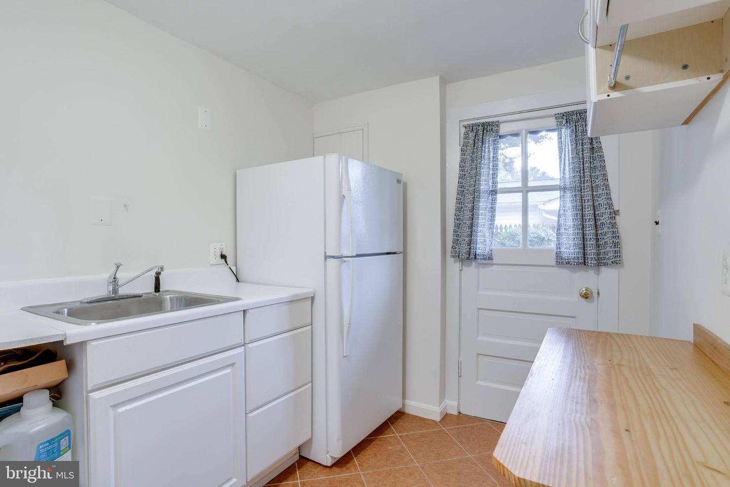 5337 RAVENSWORTH RD, SPRINGFIELD, Virginia 22151, 5 Bedrooms Bedrooms, ,3 BathroomsBathrooms,Residential,For sale,5337 RAVENSWORTH RD,VAFX2241250 MLS # VAFX2241250