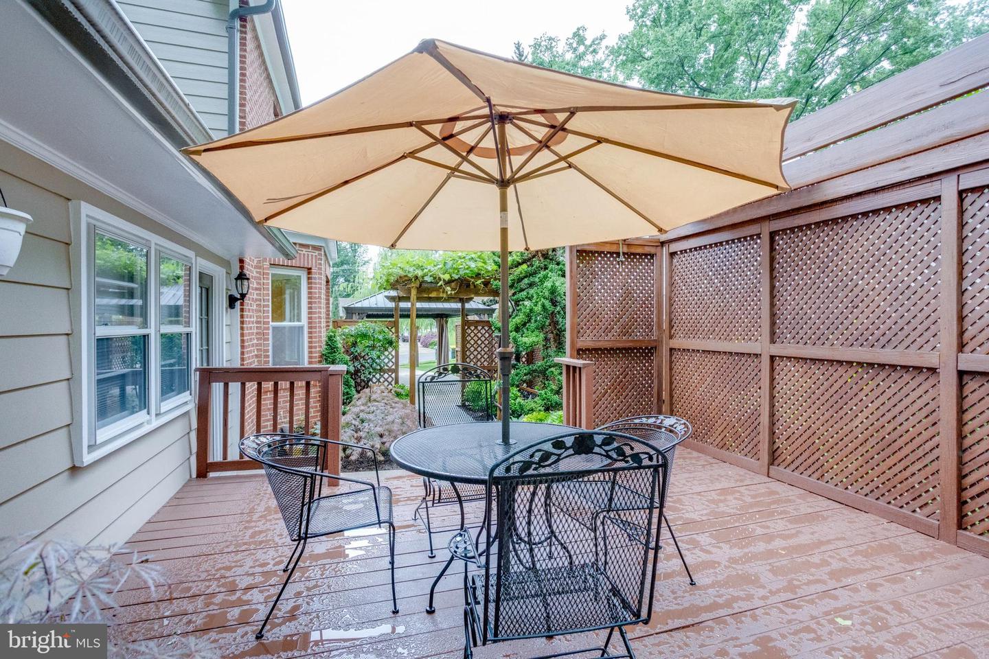 5337 RAVENSWORTH RD, SPRINGFIELD, Virginia 22151, 5 Bedrooms Bedrooms, ,3 BathroomsBathrooms,Residential,For sale,5337 RAVENSWORTH RD,VAFX2241250 MLS # VAFX2241250