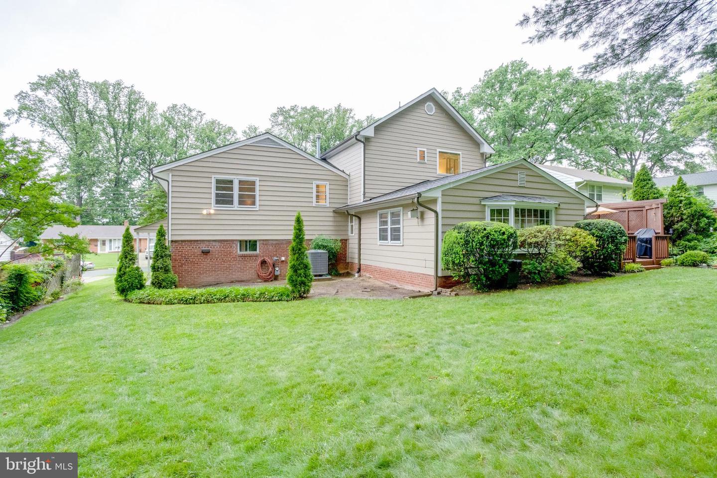 5337 RAVENSWORTH RD, SPRINGFIELD, Virginia 22151, 5 Bedrooms Bedrooms, ,3 BathroomsBathrooms,Residential,For sale,5337 RAVENSWORTH RD,VAFX2241250 MLS # VAFX2241250