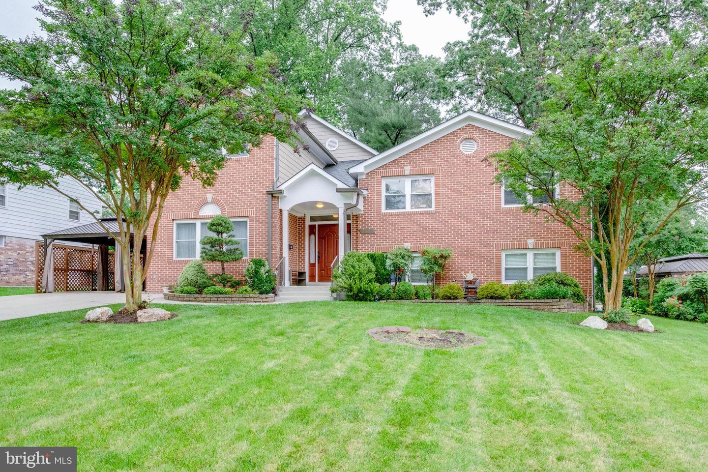 5337 RAVENSWORTH RD, SPRINGFIELD, Virginia 22151, 5 Bedrooms Bedrooms, ,3 BathroomsBathrooms,Residential,For sale,5337 RAVENSWORTH RD,VAFX2241250 MLS # VAFX2241250