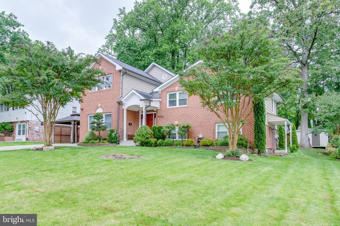 5337 RAVENSWORTH RD, SPRINGFIELD, Virginia 22151, 5 Bedrooms Bedrooms, ,3 BathroomsBathrooms,Residential,For sale,5337 RAVENSWORTH RD,VAFX2241250 MLS # VAFX2241250