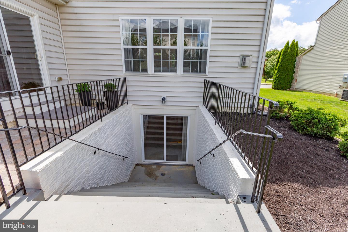 9016 LAUREL OAK LN, FREDERICKSBURG, Virginia 22407, 4 Bedrooms Bedrooms, ,2 BathroomsBathrooms,Residential,For sale,9016 LAUREL OAK LN,VASP2033190 MLS # VASP2033190