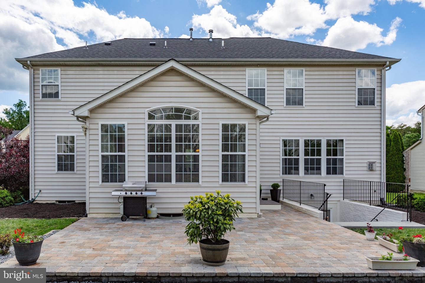 9016 LAUREL OAK LN, FREDERICKSBURG, Virginia 22407, 4 Bedrooms Bedrooms, ,2 BathroomsBathrooms,Residential,For sale,9016 LAUREL OAK LN,VASP2033190 MLS # VASP2033190