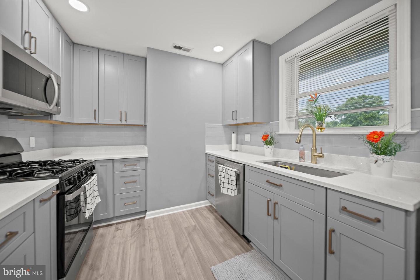 6019 ROSE HILL DR, ALEXANDRIA, Virginia 22310, 3 Bedrooms Bedrooms, ,2 BathroomsBathrooms,Residential,For sale,6019 ROSE HILL DR,VAFX2241280 MLS # VAFX2241280