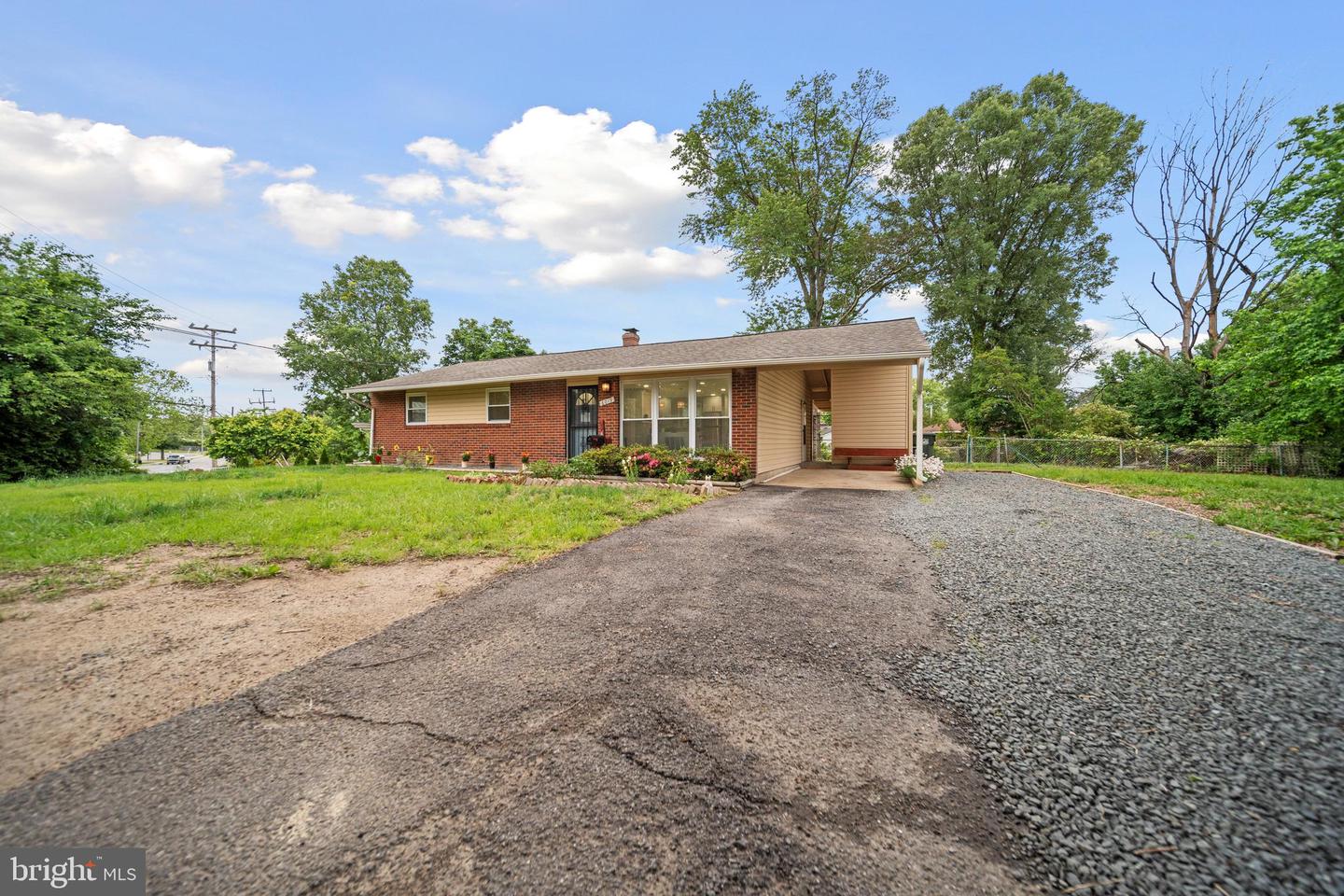 6019 ROSE HILL DR, ALEXANDRIA, Virginia 22310, 3 Bedrooms Bedrooms, ,2 BathroomsBathrooms,Residential,For sale,6019 ROSE HILL DR,VAFX2241280 MLS # VAFX2241280