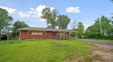 6019 ROSE HILL DR, ALEXANDRIA, Virginia 22310, 3 Bedrooms Bedrooms, ,2 BathroomsBathrooms,Residential,For sale,6019 ROSE HILL DR,VAFX2241280 MLS # VAFX2241280