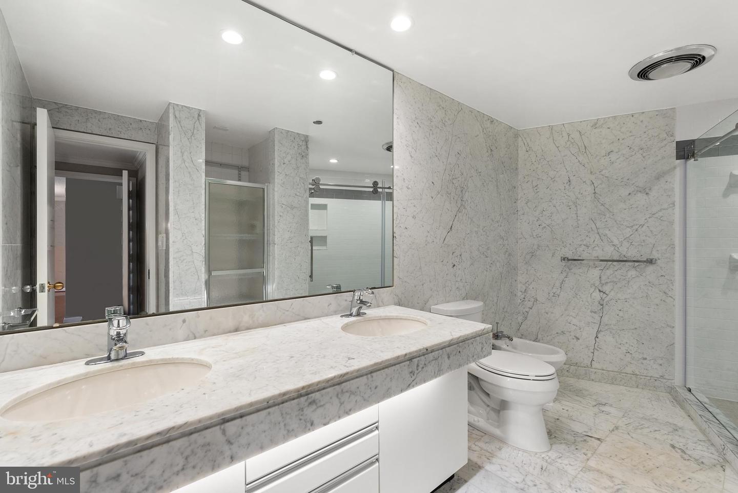 1300 CRYSTAL DR #1408S, ARLINGTON, Virginia 22202, 2 Bedrooms Bedrooms, ,1 BathroomBathrooms,Residential,For sale,1300 CRYSTAL DR #1408S,VAAR2057464 MLS # VAAR2057464