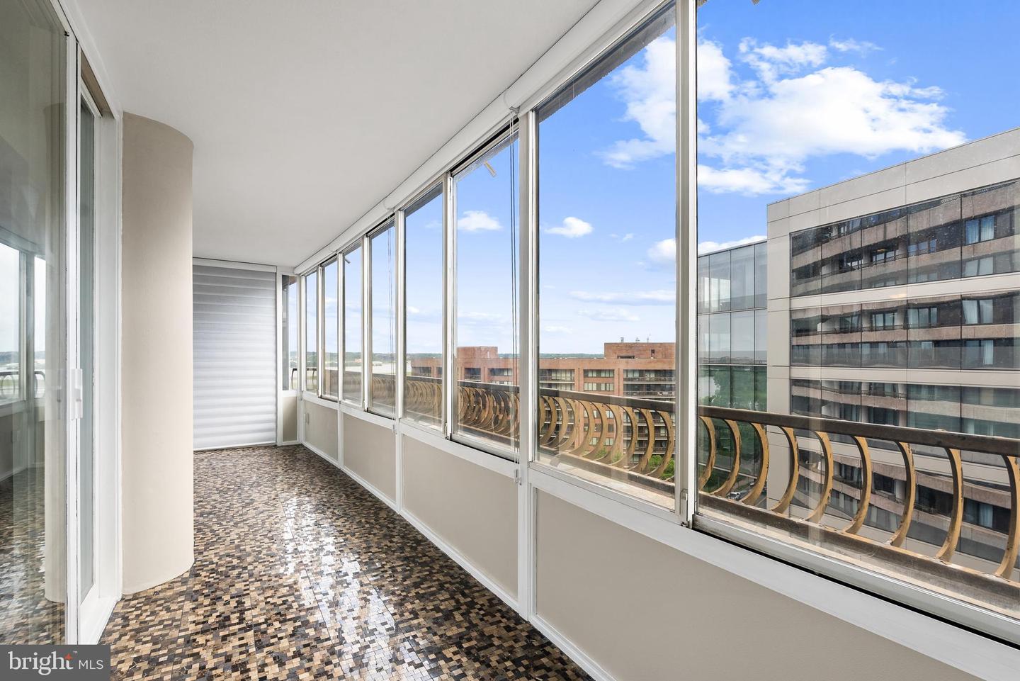 1300 CRYSTAL DR #1408S, ARLINGTON, Virginia 22202, 2 Bedrooms Bedrooms, ,1 BathroomBathrooms,Residential,For sale,1300 CRYSTAL DR #1408S,VAAR2057464 MLS # VAAR2057464