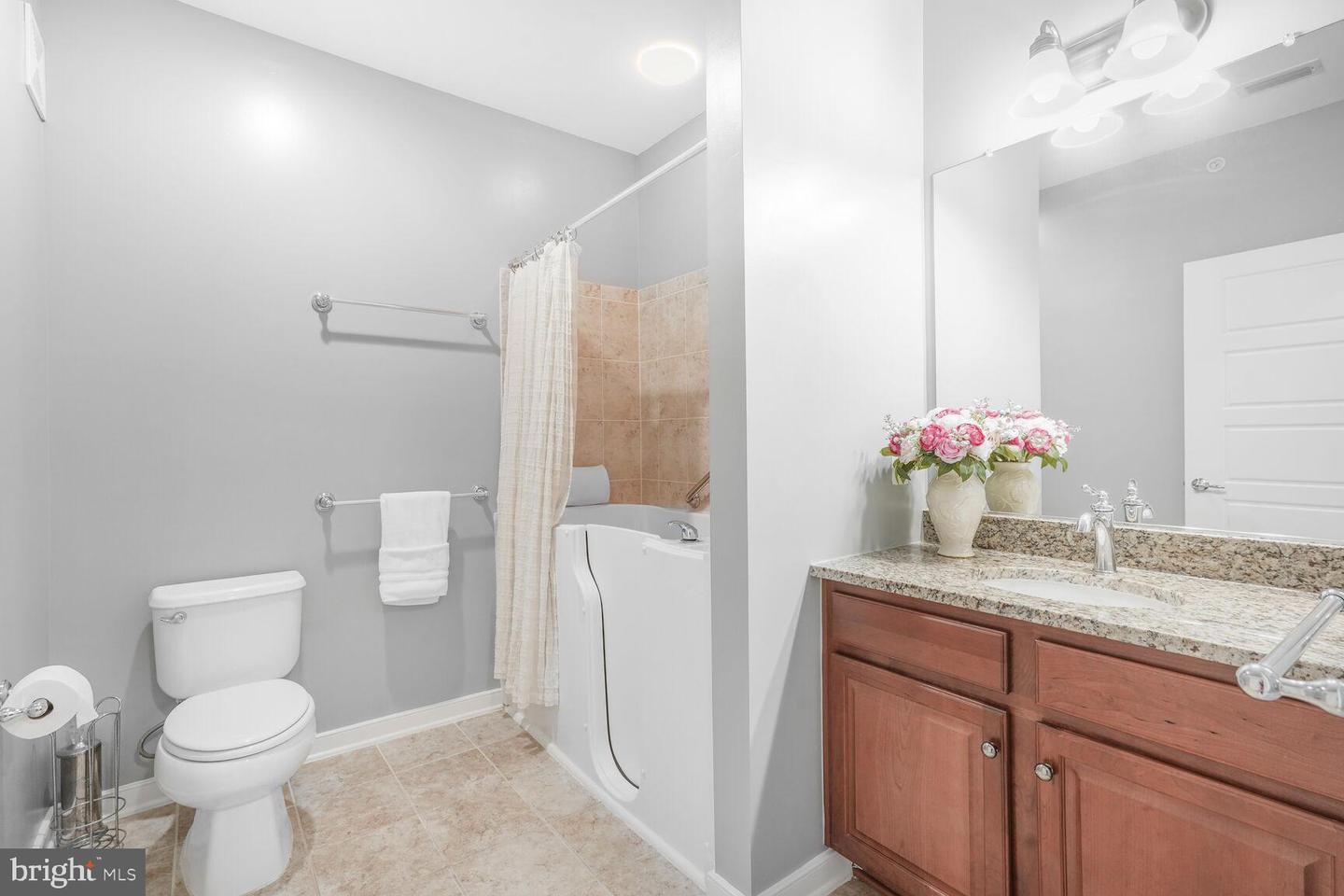 8960 FASCINATION CT #414, LORTON, Virginia 22079, 2 Bedrooms Bedrooms, ,2 BathroomsBathrooms,Residential,For sale,8960 FASCINATION CT #414,VAFX2240900 MLS # VAFX2240900