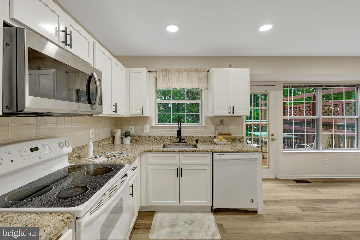 21850 GOLDSTONE TER, STERLING, Virginia 20164, 3 Bedrooms Bedrooms, ,2 BathroomsBathrooms,Residential,For sale,21850 GOLDSTONE TER,VALO2096668 MLS # VALO2096668