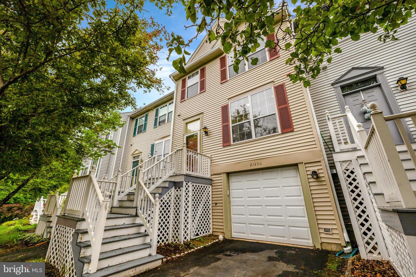 21850 GOLDSTONE TER, STERLING, Virginia 20164, 3 Bedrooms Bedrooms, ,2 BathroomsBathrooms,Residential,For sale,21850 GOLDSTONE TER,VALO2096668 MLS # VALO2096668