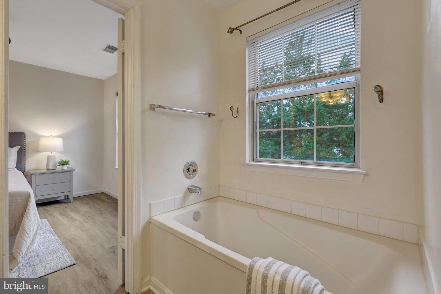 21850 GOLDSTONE TER, STERLING, Virginia 20164, 3 Bedrooms Bedrooms, ,2 BathroomsBathrooms,Residential,For sale,21850 GOLDSTONE TER,VALO2096668 MLS # VALO2096668