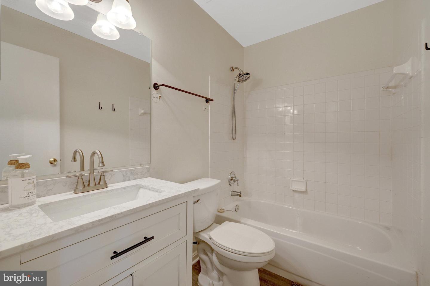 21850 GOLDSTONE TER, STERLING, Virginia 20164, 3 Bedrooms Bedrooms, ,2 BathroomsBathrooms,Residential,For sale,21850 GOLDSTONE TER,VALO2096668 MLS # VALO2096668