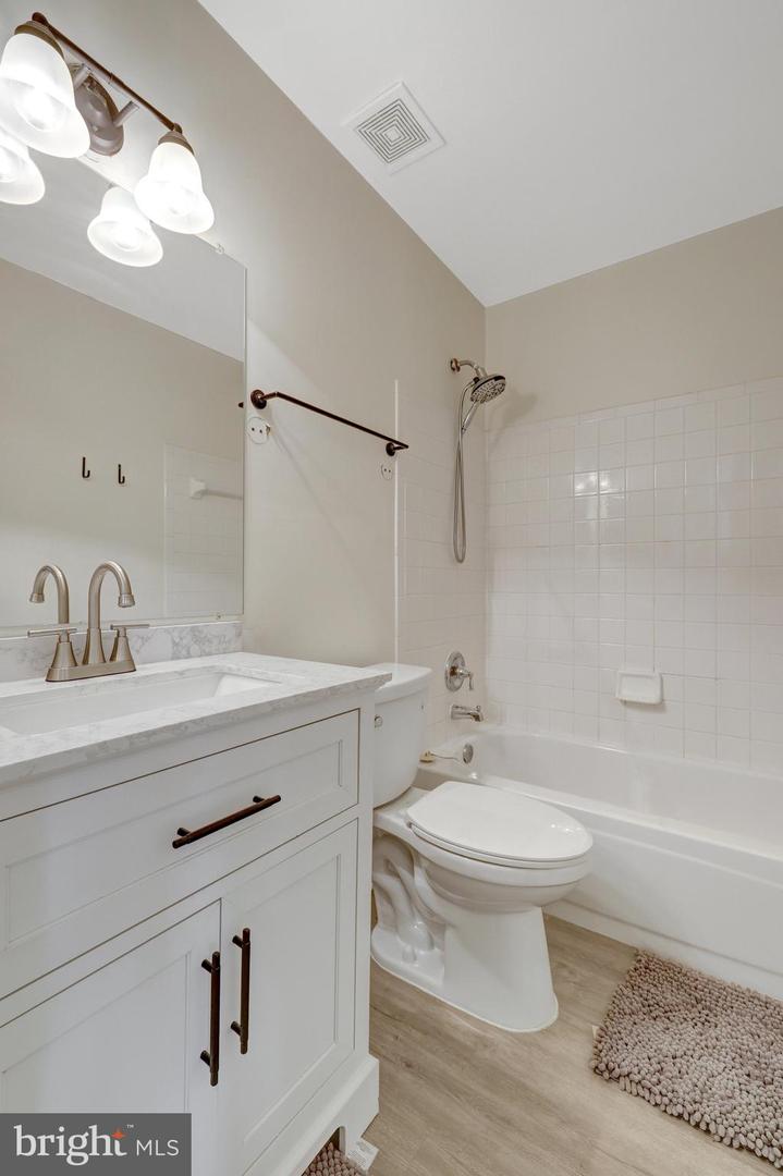 21850 GOLDSTONE TER, STERLING, Virginia 20164, 3 Bedrooms Bedrooms, ,2 BathroomsBathrooms,Residential,For sale,21850 GOLDSTONE TER,VALO2096668 MLS # VALO2096668