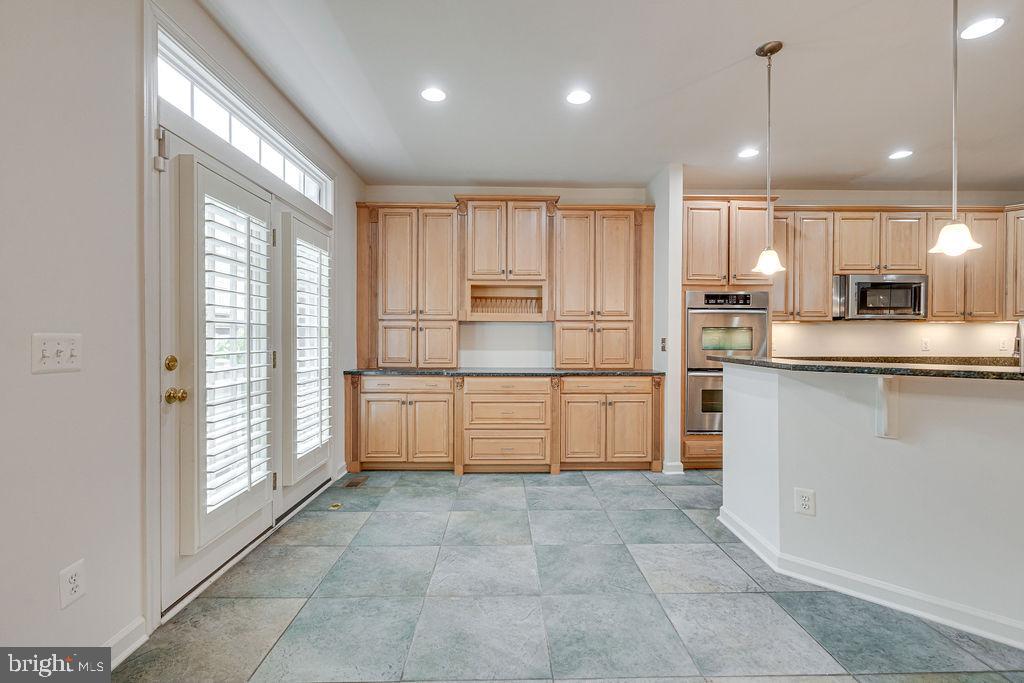 47639 PAULSEN SQ, STERLING, Virginia 20165, 4 Bedrooms Bedrooms, ,4 BathroomsBathrooms,Residential,For sale,47639 PAULSEN SQ,VALO2096688 MLS # VALO2096688