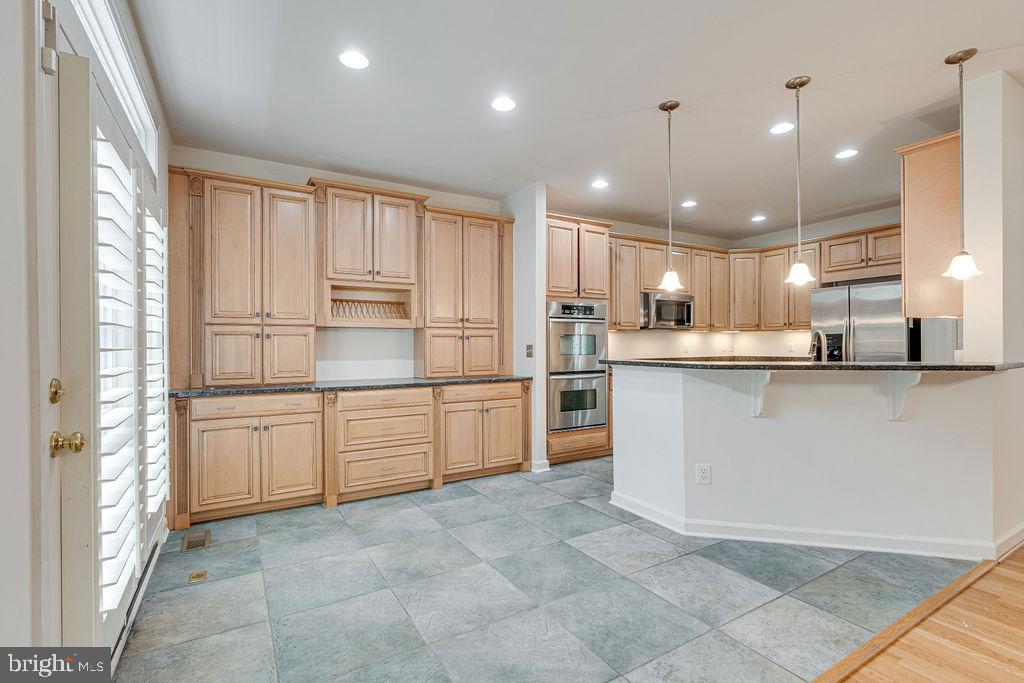47639 PAULSEN SQ, STERLING, Virginia 20165, 4 Bedrooms Bedrooms, ,4 BathroomsBathrooms,Residential,For sale,47639 PAULSEN SQ,VALO2096688 MLS # VALO2096688