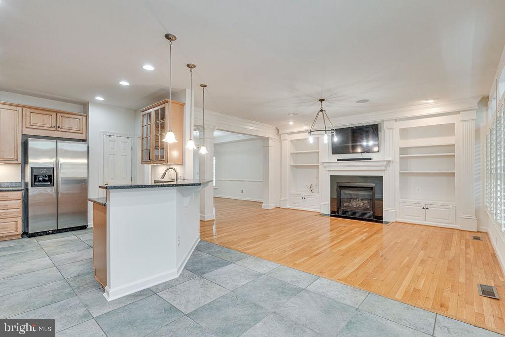47639 PAULSEN SQ, STERLING, Virginia 20165, 4 Bedrooms Bedrooms, ,4 BathroomsBathrooms,Residential,For sale,47639 PAULSEN SQ,VALO2096688 MLS # VALO2096688