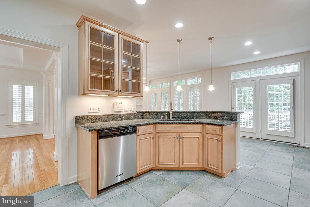 47639 PAULSEN SQ, STERLING, Virginia 20165, 4 Bedrooms Bedrooms, ,4 BathroomsBathrooms,Residential,For sale,47639 PAULSEN SQ,VALO2096688 MLS # VALO2096688