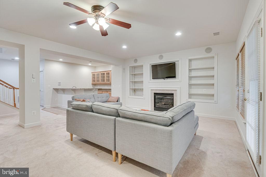47639 PAULSEN SQ, STERLING, Virginia 20165, 4 Bedrooms Bedrooms, ,4 BathroomsBathrooms,Residential,For sale,47639 PAULSEN SQ,VALO2096688 MLS # VALO2096688