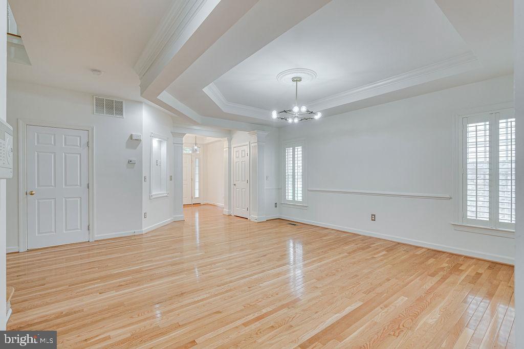47639 PAULSEN SQ, STERLING, Virginia 20165, 4 Bedrooms Bedrooms, ,4 BathroomsBathrooms,Residential,For sale,47639 PAULSEN SQ,VALO2096688 MLS # VALO2096688